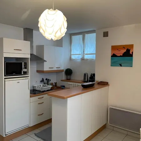 Апартаменты Appartement Biarritz *